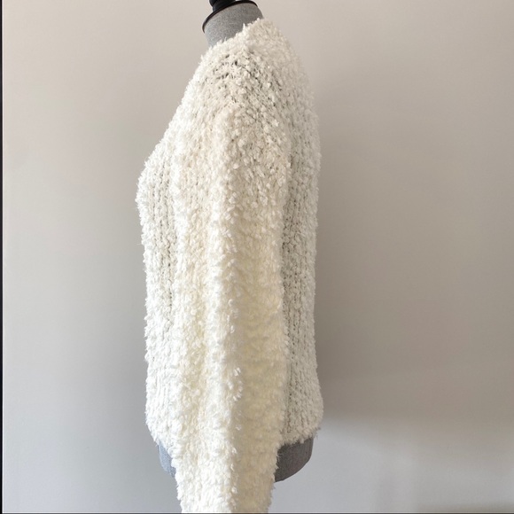 ❄️1. State Bubble Sleeve Sweater❄️ - Picture 3 of 7